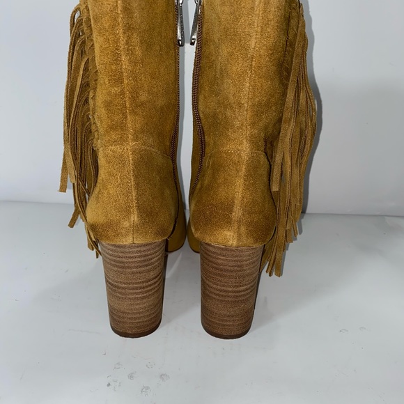 New Charles By Charles Boulder Booties Size/9 - Picture 8 of 11